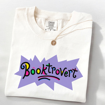 “Booktrovert” T-Shirt